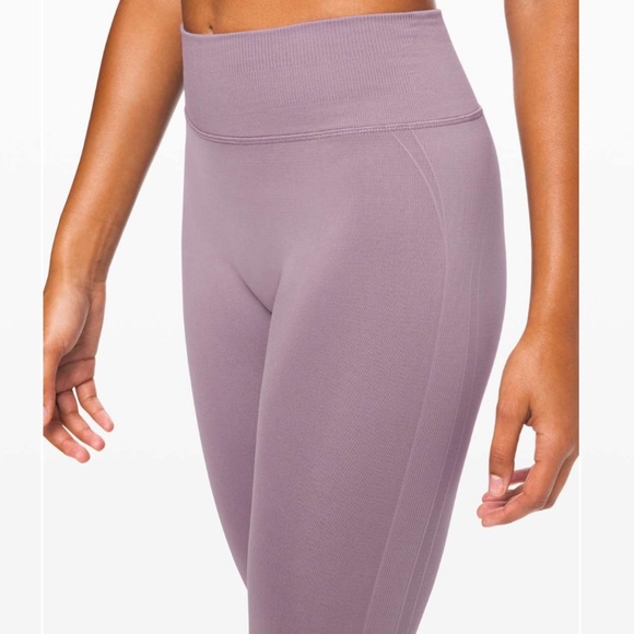 Lululemon Yoga leggings Ebb to Street Tight Frosted Mulberry size 4 - Picture 4 of 13